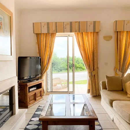 Casa Azul 2 Bedroom Vila With Ocean View Quinta De Sao Roque Feriehus