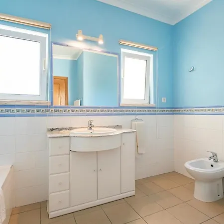 Casa Azul 2 Bedroom Vila With Ocean View Quinta De Sao Roque