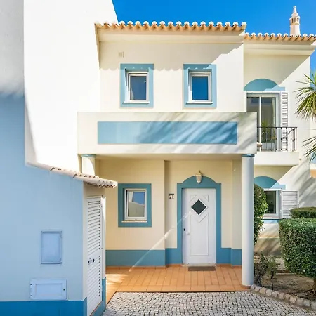 Casa Azul 2 Bedroom Vila With Ocean View Quinta De Sao Roque Дом отдыха Одиашере